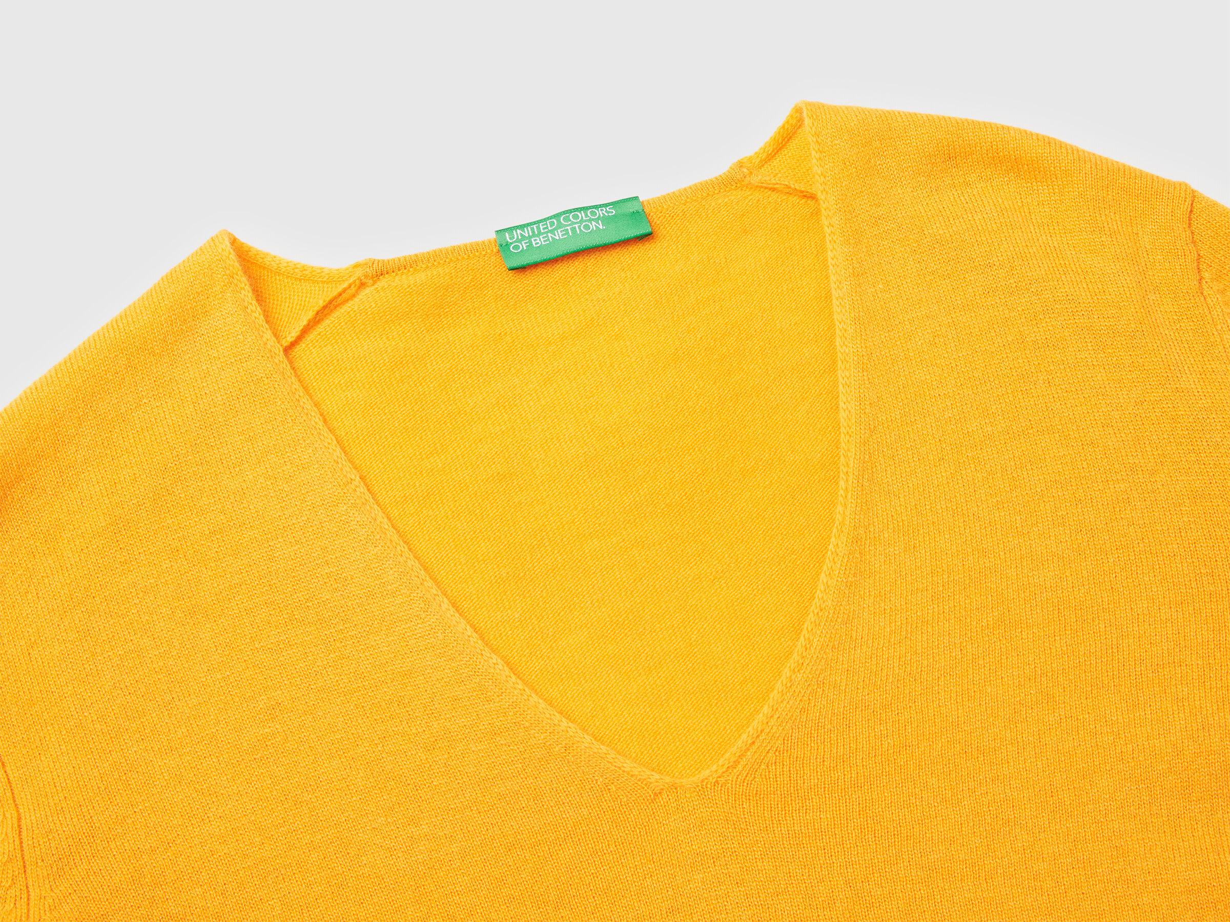 V NECK SWEATER L/S Women image number 7